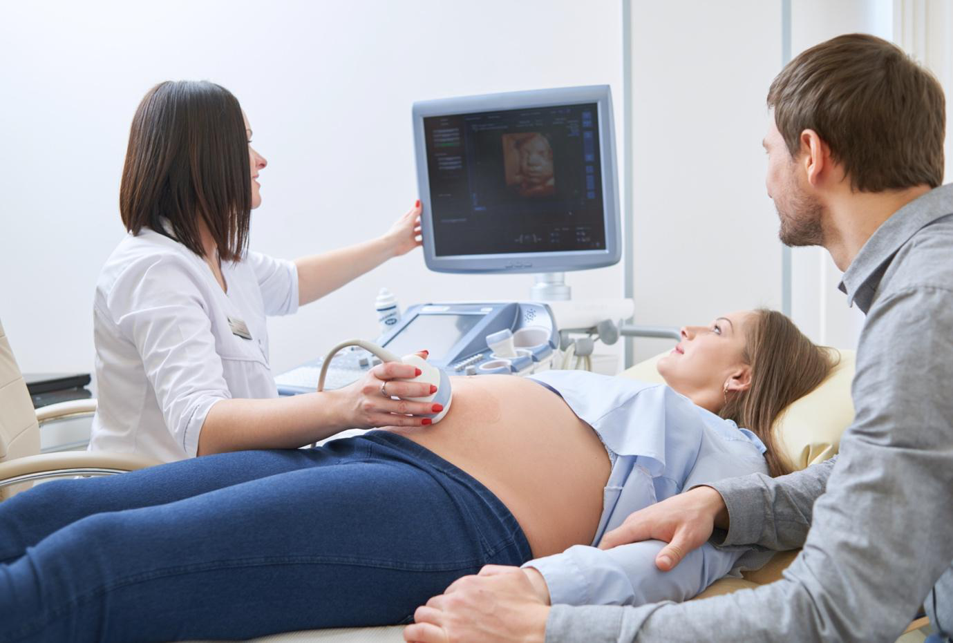 A couple attending an elective ultrasound bonding session